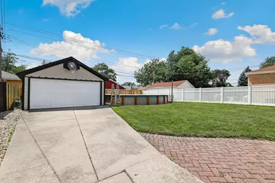 9352 S Ridgeway Avenue, Evergreen Park, IL 60805 - Photo 33