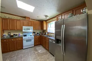 3 Maple Ln, Sandwich, IL 60548 - Photo 5