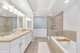 425 Benjamin Dr, Vernon Hills, IL 60061 - Photo 17