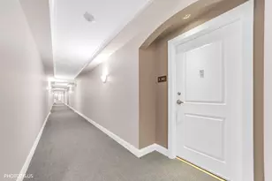 425 Benjamin Dr, Vernon Hills, IL 60061 - Photo 29