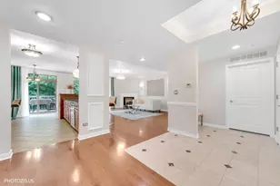 425 Benjamin Dr, Vernon Hills, IL 60061 - Photo 3