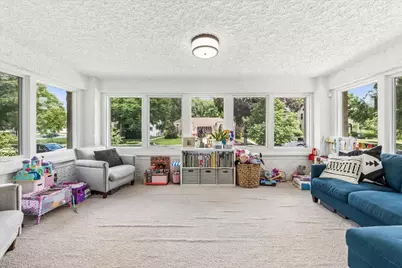 843 N East Avenue, Oak Park, IL 60302 - Photo 13