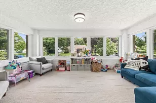 843 N East Ave, Oak Park, IL 60302 - Photo 13