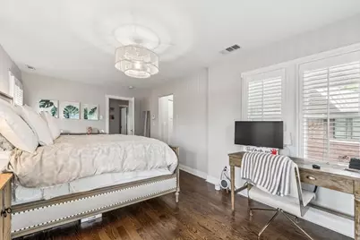 843 N East Avenue, Oak Park, IL 60302 - Photo 15