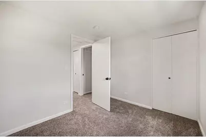 1801 Jamestown Circle, Hoffman Estates, IL 60169 - Photo 11