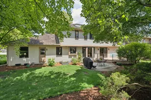 1145 Furlong Dr, Libertyville, IL 60048 - Photo 33