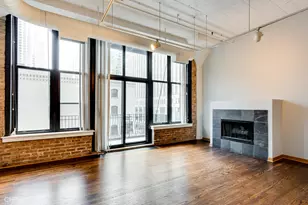 333 W Hubbard St, Chicago, IL 60654 - Photo 3