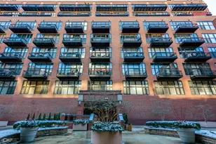 333 W Hubbard St, Chicago, IL 60654 - Photo 23