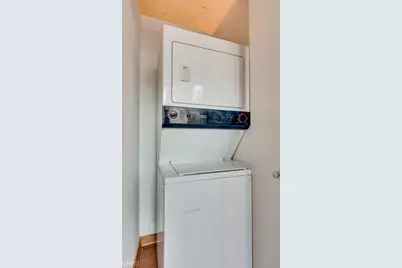 333 W Hubbard Street #412, Chicago, IL 60654 - Photo 9