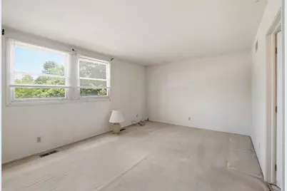 310 Crestwood Court, Algonquin, IL 60102 - Photo 17