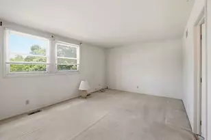 310 Crestwood Ct, Algonquin, IL 60102 - Photo 17