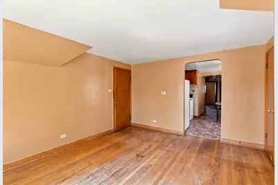 6842 S Campbell Avenue, Chicago, IL 60629 - Photo 11