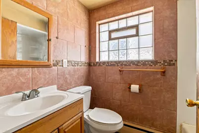 6842 S Campbell Avenue, Chicago, IL 60629 - Photo 9