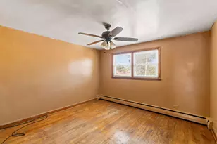 6842 S Campbell Ave, Chicago, IL 60629 - Photo 15