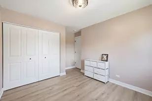 17800 Central Park Ave, Country Club Hills, IL 60478 - Photo 13