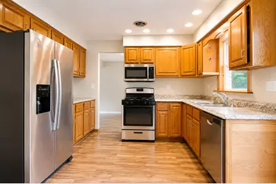5042 157th Street, Oak Forest, IL 60452 - Photo 7