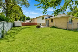 5042 157th St, Oak Forest, IL 60452 - Photo 3