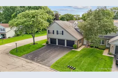 902 Oak Valley Drive, Cary, IL 60013 - Photo 1