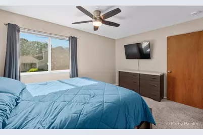 902 Oak Valley Drive, Cary, IL 60013 - Photo 15