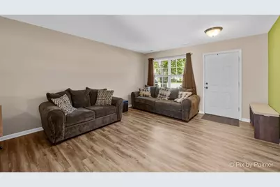 902 Oak Valley Drive, Cary, IL 60013 - Photo 3