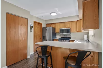 902 Oak Valley Drive, Cary, IL 60013 - Photo 9