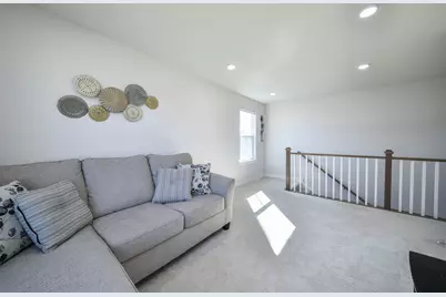 328 Carole Street, Sugar Grove, IL 60554 - Photo 9