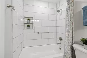 752 Gloucester Dr, Elk Grove Village, IL 60007 - Photo 17