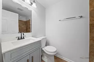 226 Elkhorn Ct, Bolingbrook, IL 60440 - Photo 13