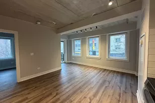 952 W Carmen Ave, Chicago, IL 60640 - Photo 5