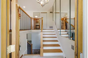 1033 Lowell Ln, Schaumburg, IL 60193 - Photo 3