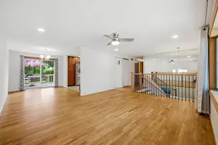 1033 Lowell Ln, Schaumburg, IL 60193 - Photo 5