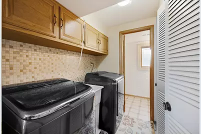 1033 Lowell Lane, Schaumburg, IL 60193 - Photo 23