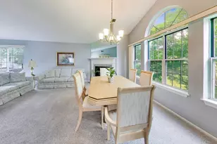 520 W Happfield Dr, Arlington Heights, IL 60004 - Photo 5