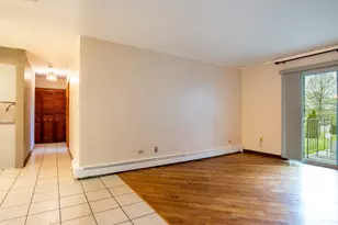 876 Blossom Ln, Prospect Heights, IL 60070 - Photo 7