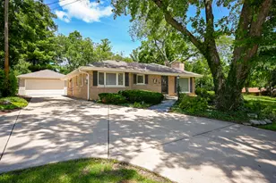 750 Marston Ave, Glen Ellyn, IL 60137 - Photo 1