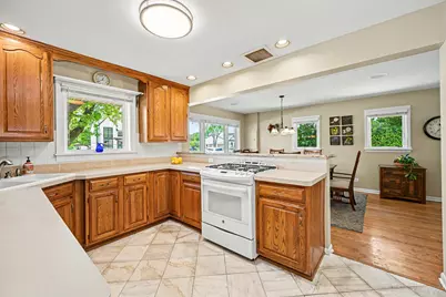 750 Marston Avenue, Glen Ellyn, IL 60137 - Photo 9