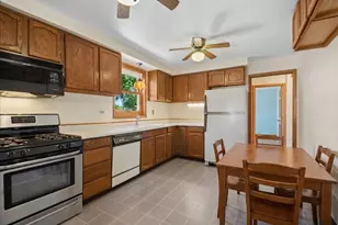 6132 N Overhill Ave, Chicago, IL 60631 - Photo 9