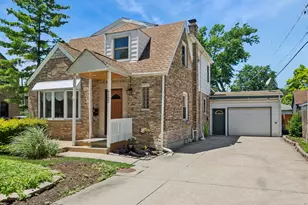 6132 N Overhill Ave, Chicago, IL 60631 - Photo 1