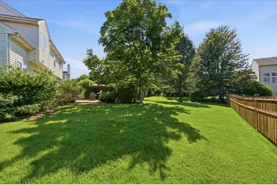 2850 Farmington Drive, Lindenhurst, IL 60046 - Photo 23