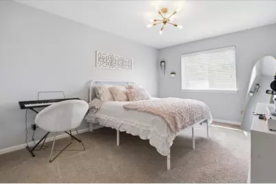 2850 Farmington Drive, Lindenhurst, IL 60046 - Photo 15