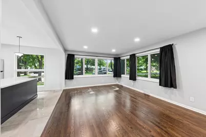 227 Woodland Road, Libertyville, IL 60048 - Photo 5