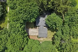 227 Woodland Rd, Libertyville, IL 60048 - Photo 19