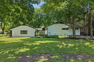 227 Woodland Rd, Libertyville, IL 60048 - Photo 17