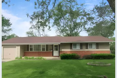 150 N Cady Drive, Palatine, IL 60074 - Photo 1