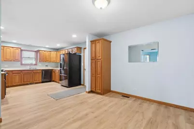 10116 Lund Avenue, Algonquin, IL 60102 - Photo 11