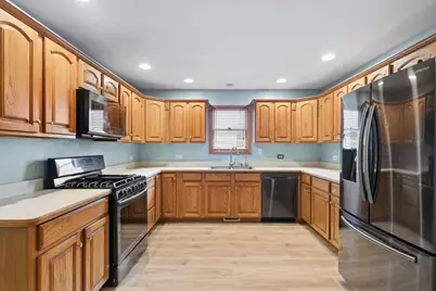 10116 Lund Avenue, Algonquin, IL 60102 - Photo 9