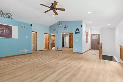 10116 Lund Avenue, Algonquin, IL 60102 - Photo 7