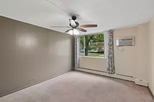 2211 S Stewart Ave, Lombard, IL 60148 - Photo 13