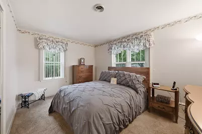 328 Milburn Avenue, Crete, IL 60417 - Photo 9