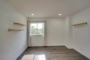 1633 Hilton Head Dr, Naperville, IL 60563 - Photo 11